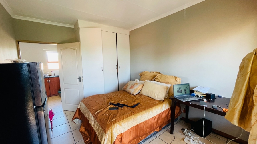 2 Bedroom Property for Sale in Bult West North West